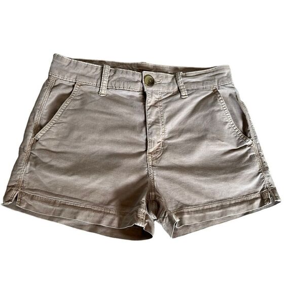 American Eagle Khaki Shorts Size 2 - Picture 1 of 5